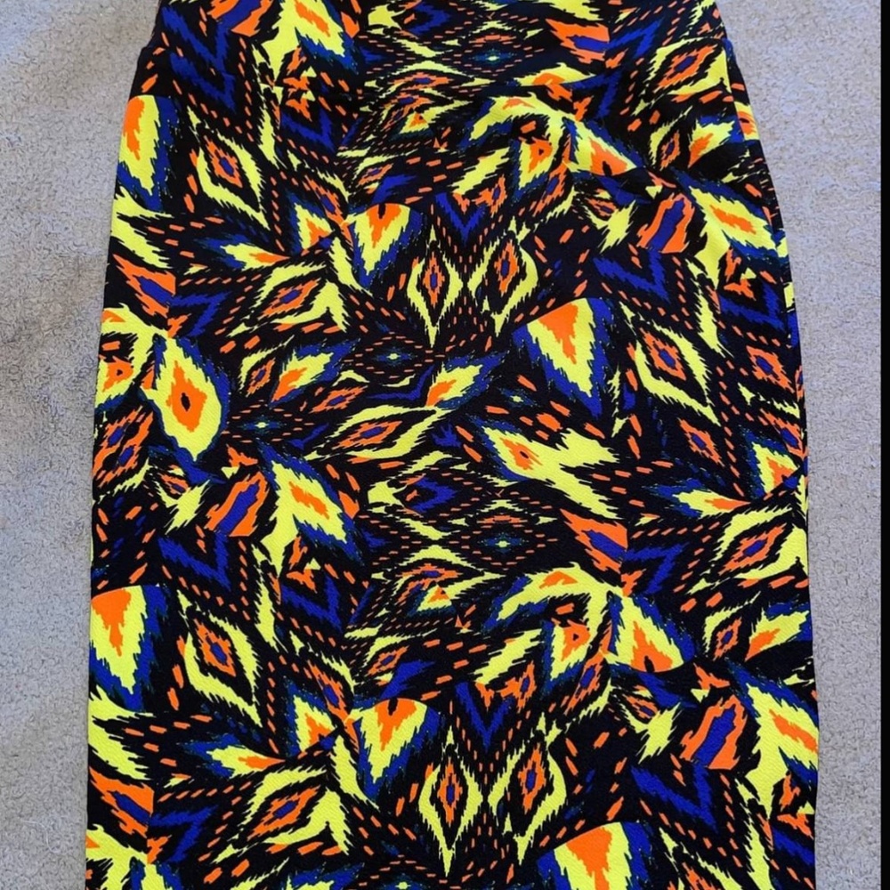 Lularoe Cassie skirt size small